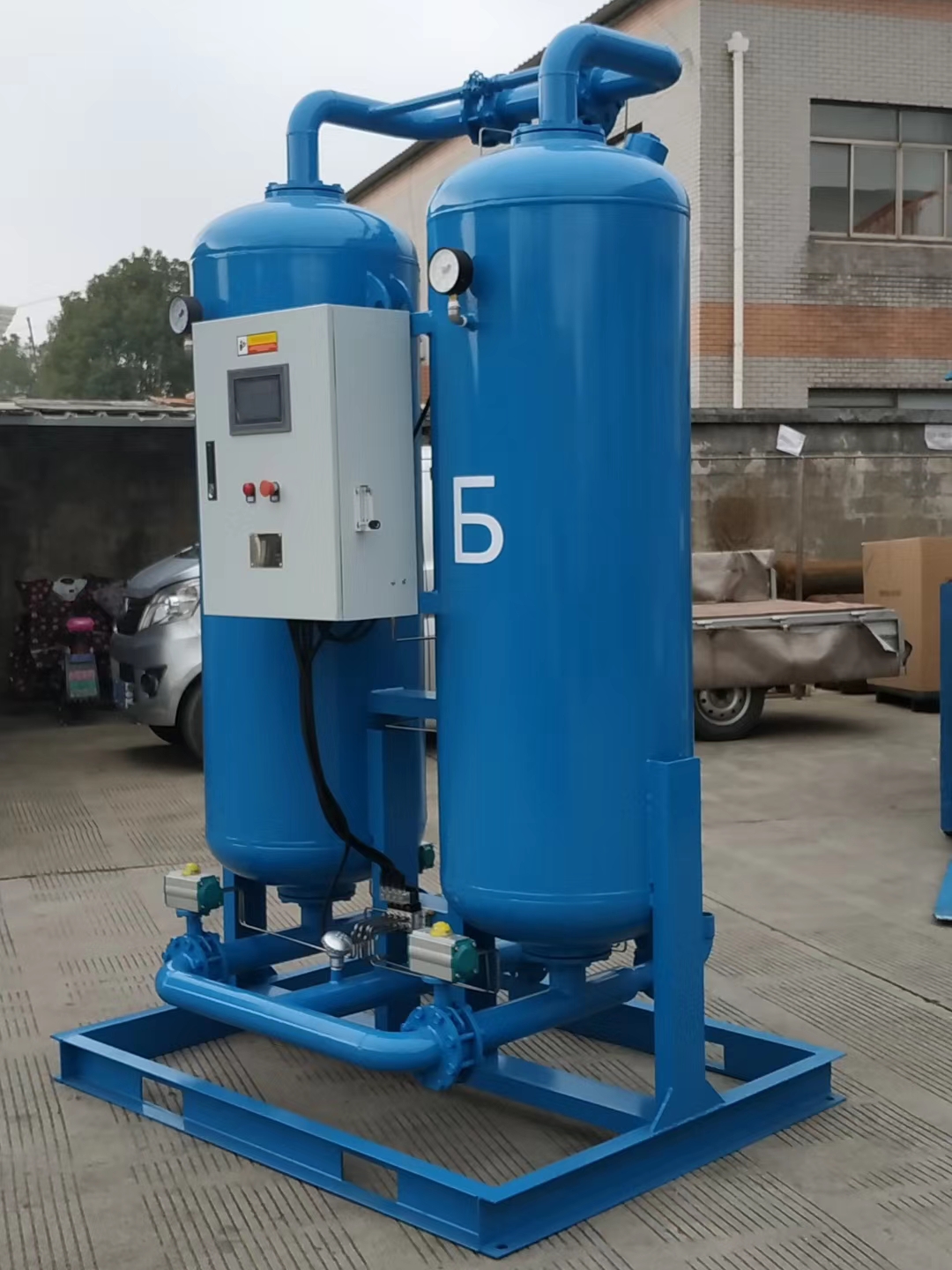 吸附式干燥機(jī)氧化鋁多久更換一次?