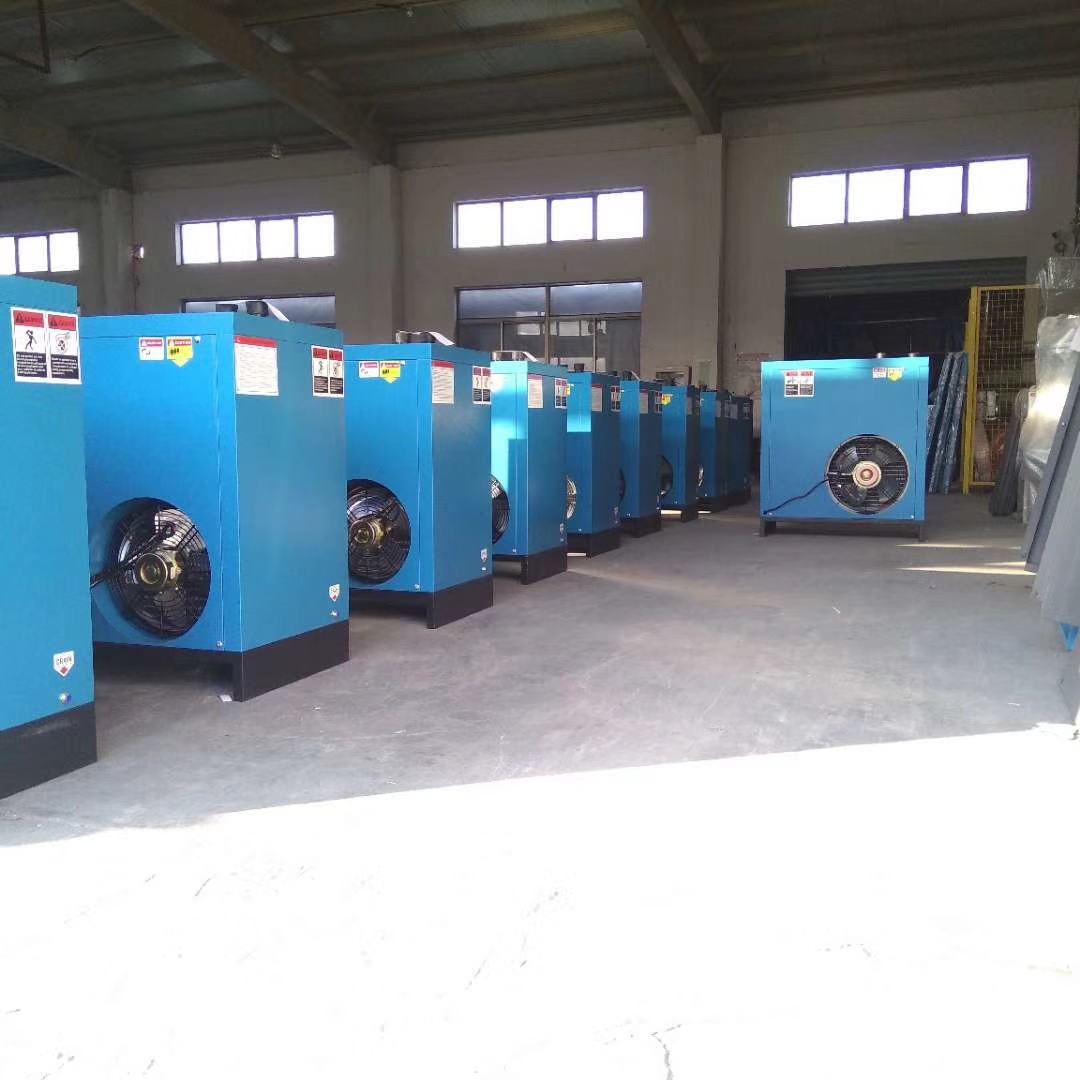 選購常溫風(fēng)冷型冷凍式干燥機這些不能忘記